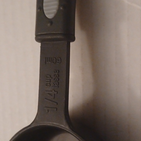 4/$40 Black Measuring Cups With Handles - Set of 4 - Picture 6 of 10